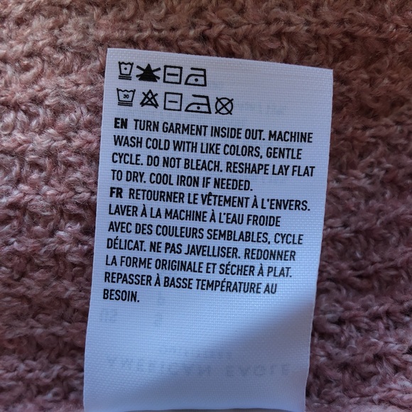 🔥NWT🔥 American Eagle Outfitters Women’s Oversized V-Neck Sweater - Picture 7 of 8